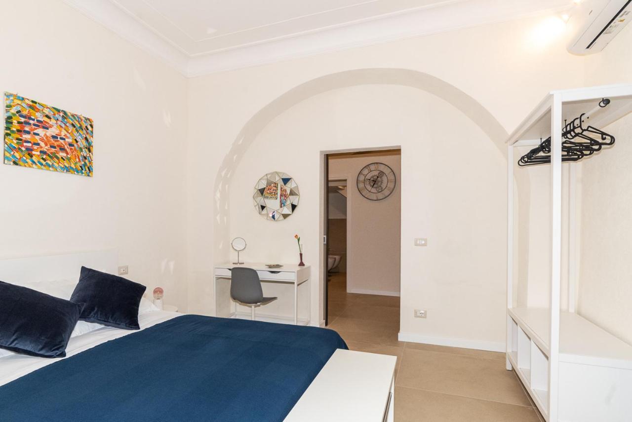 Suite Caronda Catania Luaran gambar